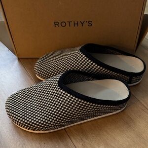 Rothy's The Hemp Casual Clog in Toffee